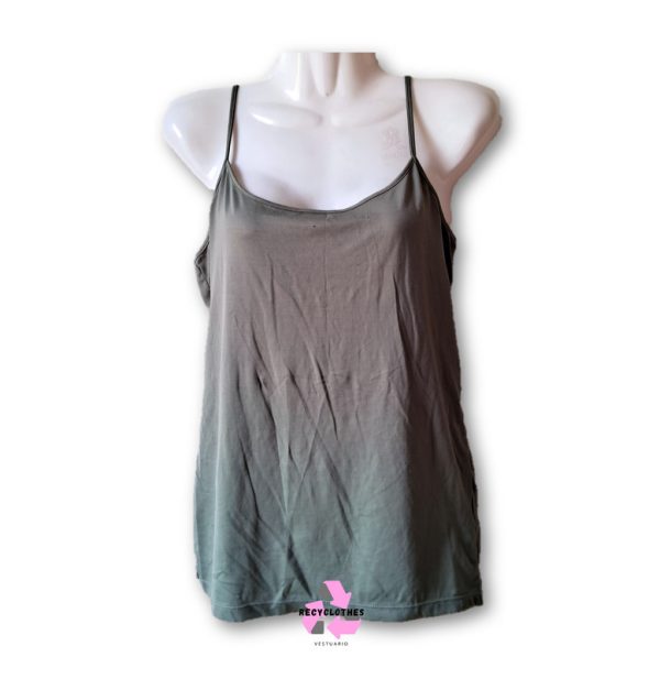 Polera Verde XL Basement - Imagen 2