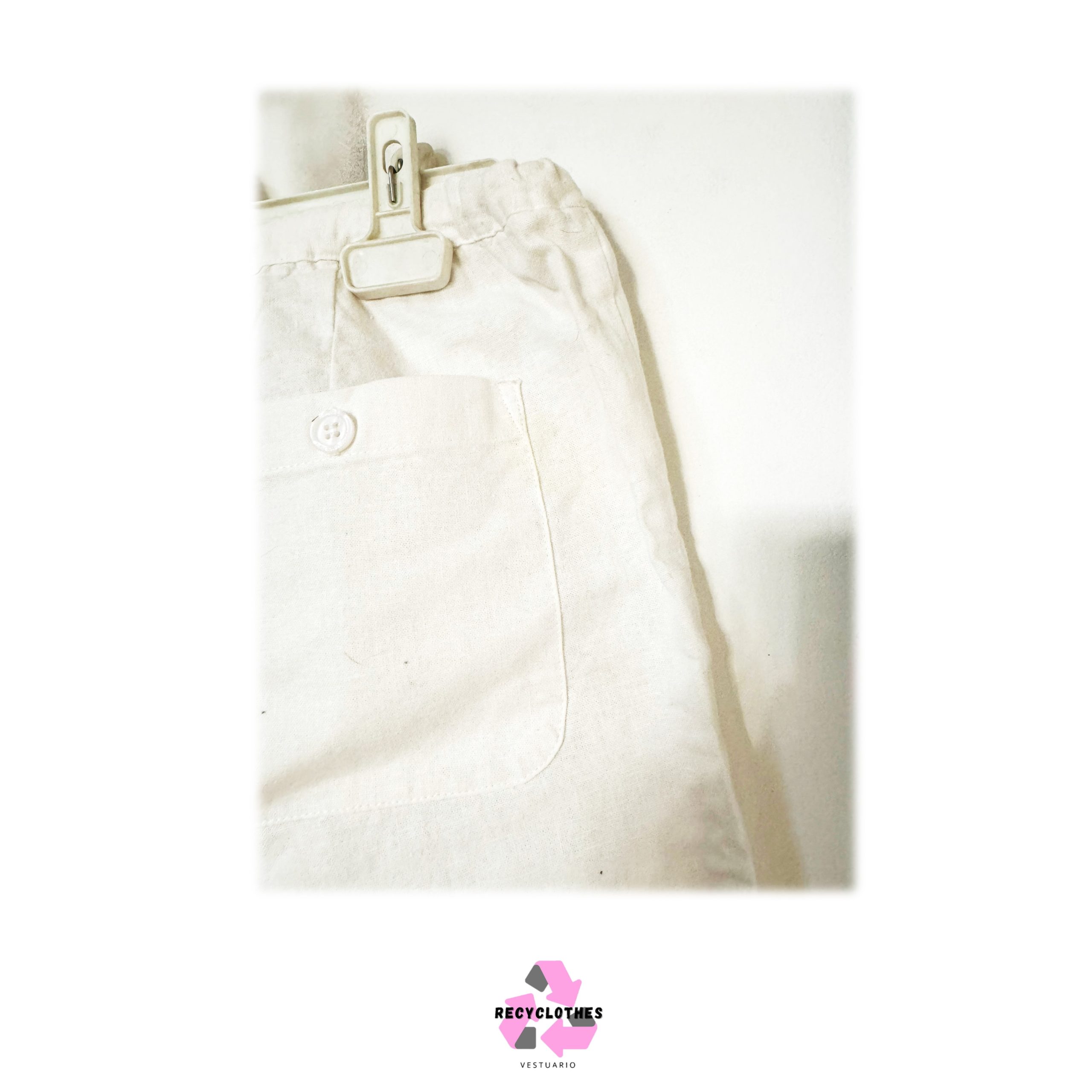 Pantalón Crema University Club Talla 42 - Imagen 5